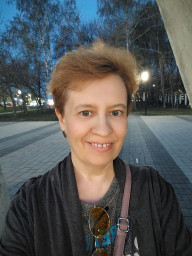 У Парка Победы