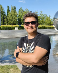 Искатель Посредника