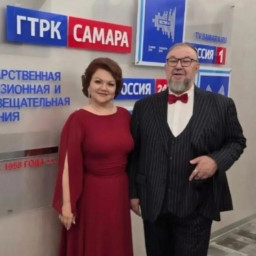 Пётр и Марина Суховы подготовили совместное выступление в ЦОК ВКС Пётр и Марина Суховы подготовили совместное выступление в ЦОК ВКС